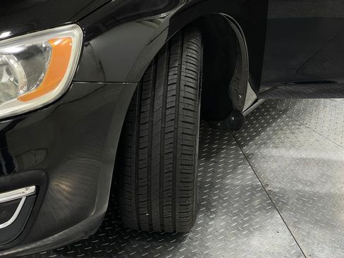 Used 2016 Volvo V60 T5 Premier image 34