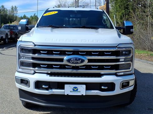 Used 2023 Ford F250 Platinum w/ Snow Plow Prep Package AWD/4WD image 8