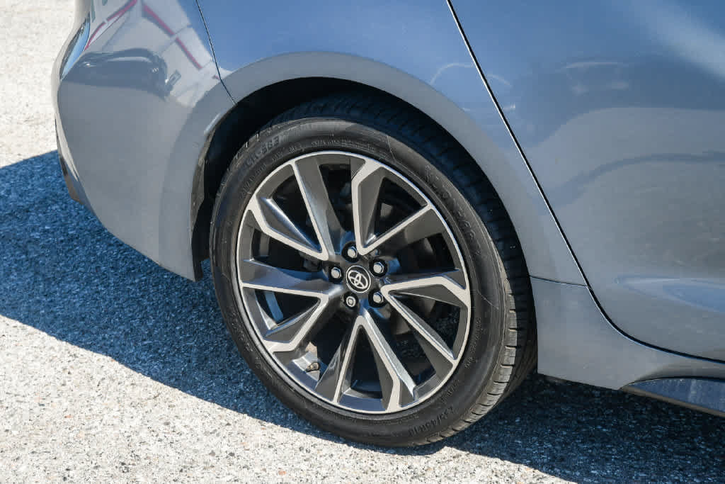Used 2021 Toyota Corolla SE w/ Carpet Mat Package (TMS) FWD image 10