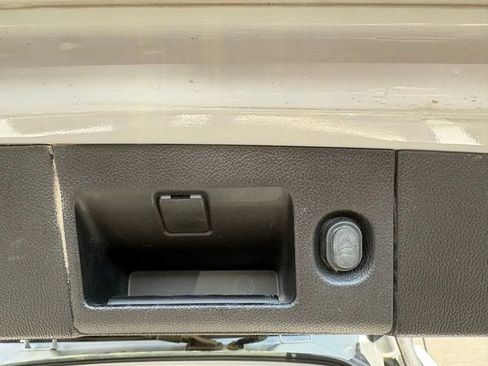 Used 2019 Chevrolet Tahoe Premier w/ Premier Plus Edition AWD/4WD image 11