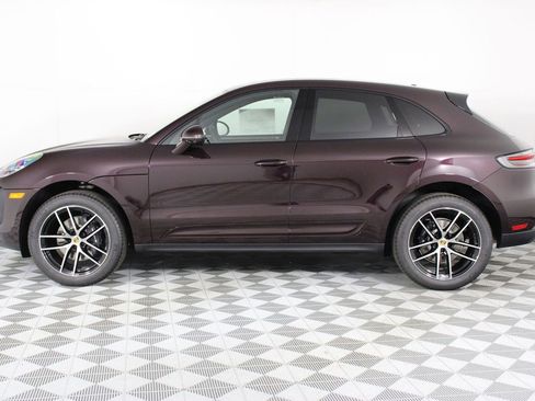 New 2026 Porsche Macan image 2