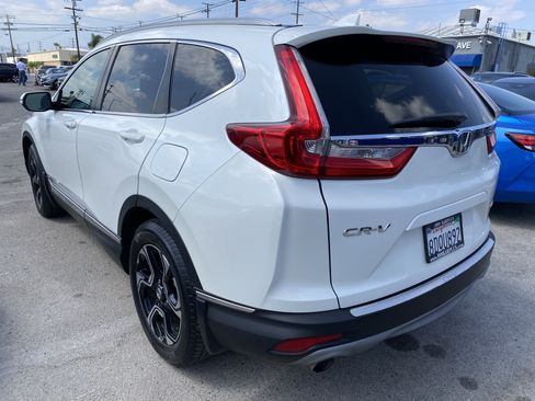 Used 2018 Honda CR-V Touring image 8