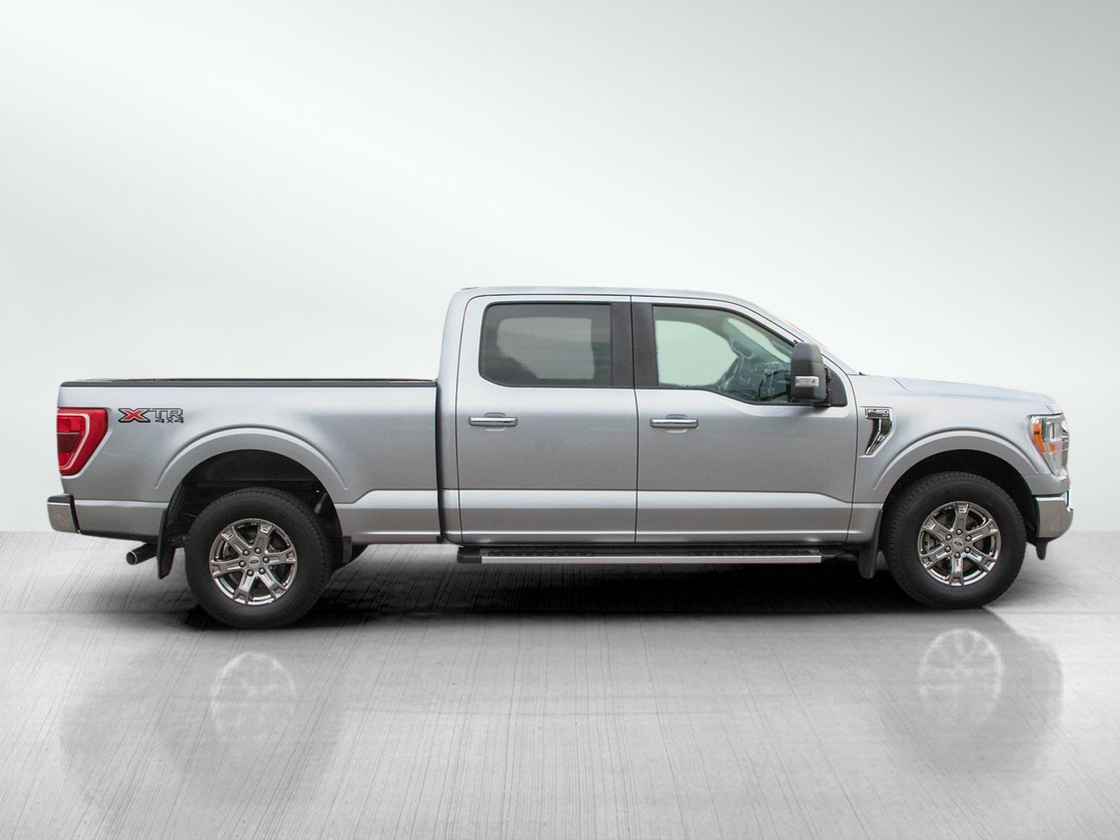 Used 2023 Ford F150 XLT w/ XTR Package AWD/4WD image 6