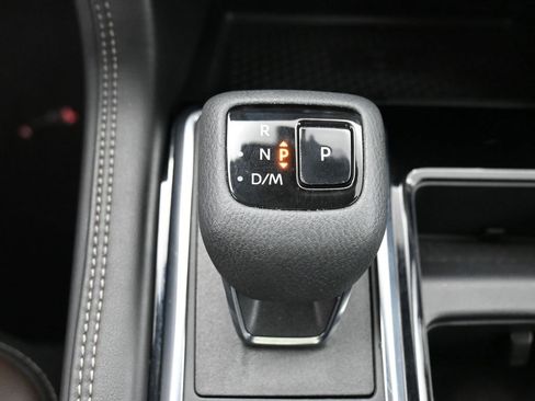 Used 2023 Nissan Pathfinder Platinum image 26