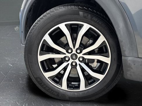 Used 2020 Ford Explorer ST w/ Premium Technology Package image 39