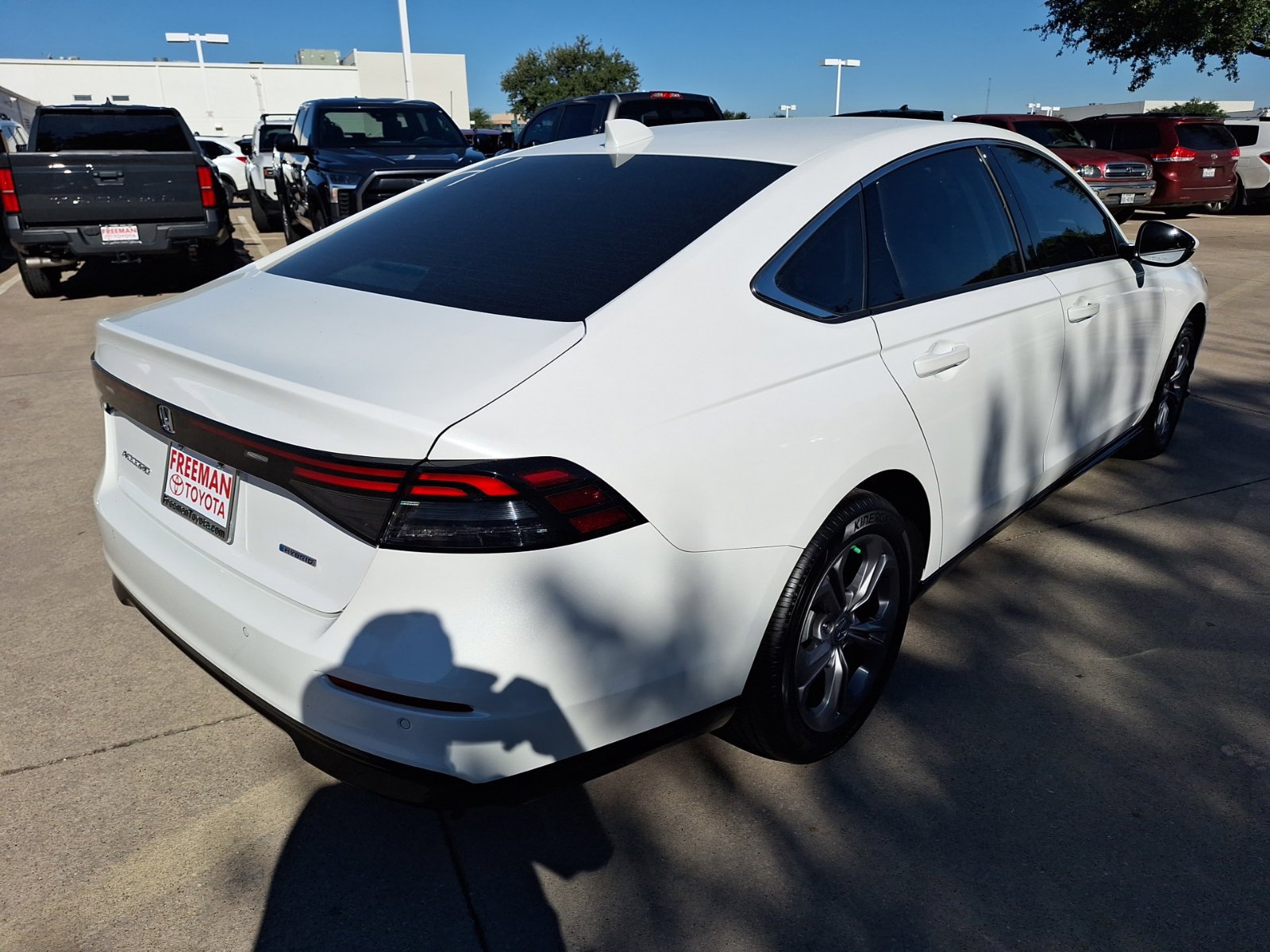 Used 2026 Honda Accord EX-L image 6