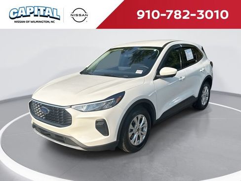 Used 2023 Ford Escape Active w/ Tech Pack #2 FWD image 1