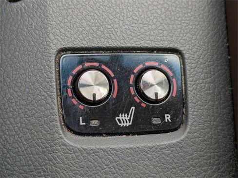 Used 2016 Toyota Avalon XLE image 21