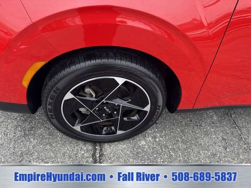 Used 2023 Kia Soul EX FWD image 12