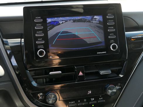 Used 2023 Toyota Camry SE image 20