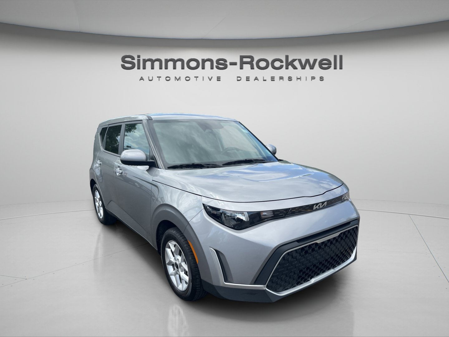 Used 2025 Kia Soul LX w/ LX Technology Package FWD image 8