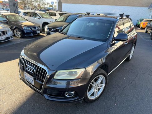 Used 2016 Audi Q5 2.0T Premium Plus w/ Technology Package AWD/4WD image 2