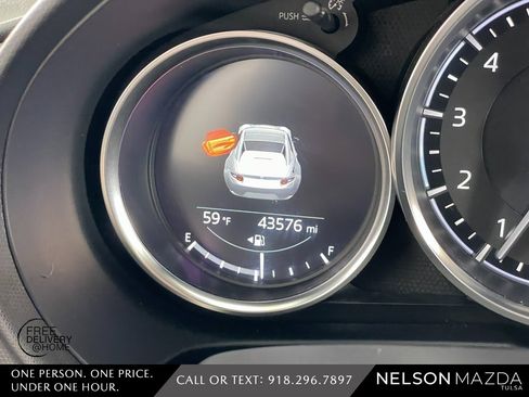 Used 2018 MAZDA MX-5 Miata RF Grand Touring image 26