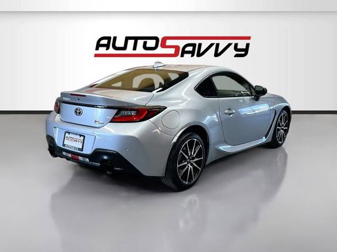 Used 2026 Toyota GR86 w/ ALL Weather Mat Package (TMS) RWD image 7