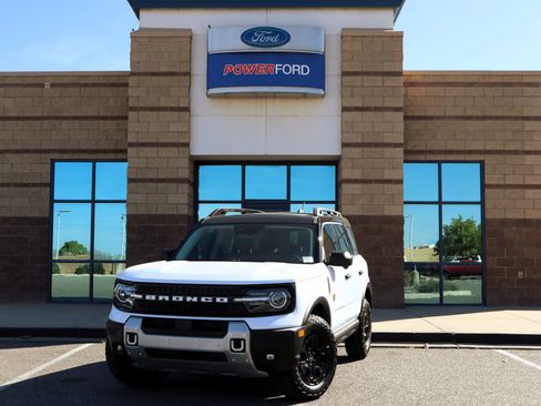 New 2026 Ford Bronco Sport Badlands AWD/4WD image 2