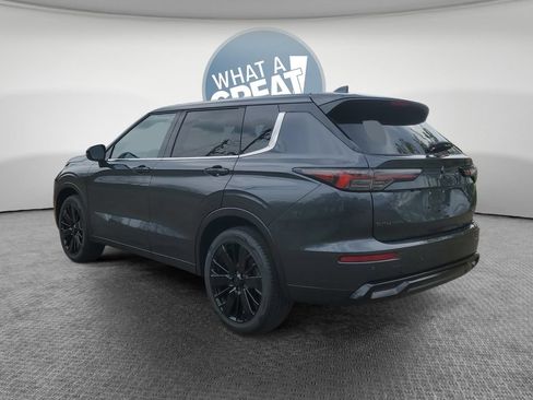 New 2026 Mitsubishi Outlander LE AWD/4WD image 6