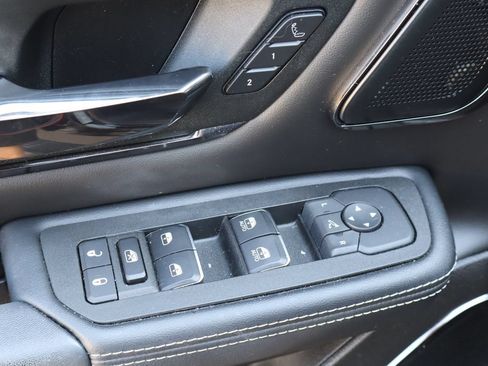 Used 2025 RAM 1500 Limited AWD/4WD image 21