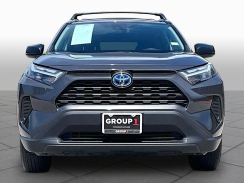 Used 2024 Toyota RAV4 LE AWD/4WD image 4