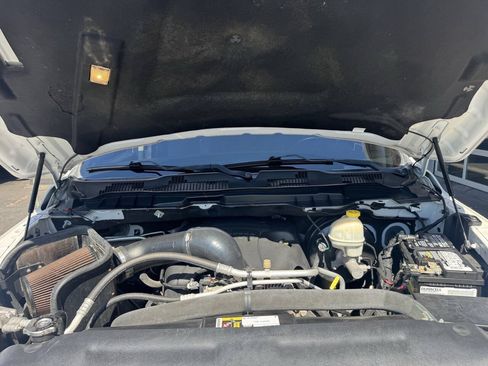 Used 2016 RAM 1500 Laramie AWD/4WD image 39
