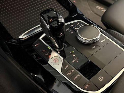 Used 2024 BMW X3 sDrive30i w/ Premium Package w/ZPA image 31