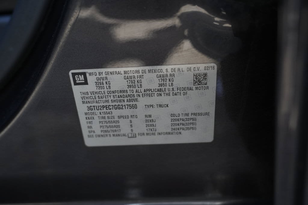 Used 2016 GMC Sierra 1500 Denali w/ Enhanced Driver Alert Package AWD/4WD image 60