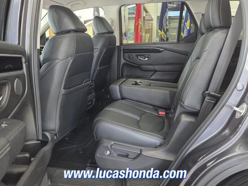 Used 2024 Honda Pilot EX-L image 8