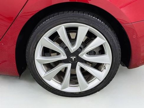 Used 2018 Tesla Model 3 Mid Range RWD image 31