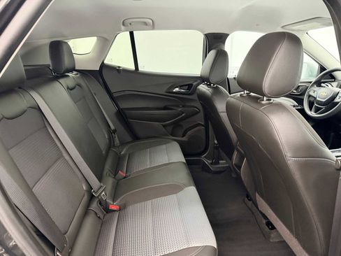 Used 2024 Chevrolet Trax LT image 21