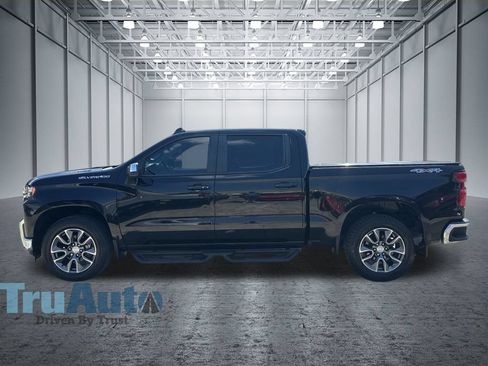 Used 2022 Chevrolet Silverado 1500 LT AWD/4WD image 4