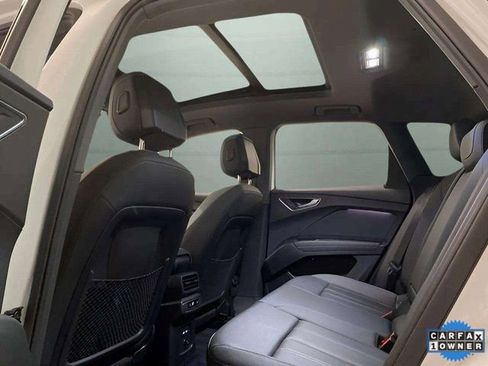 Used 2024 Audi Q4 e-tron Premium Plus image 28