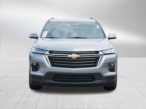Used 2023 Chevrolet Traverse LT AWD/4WD image 2