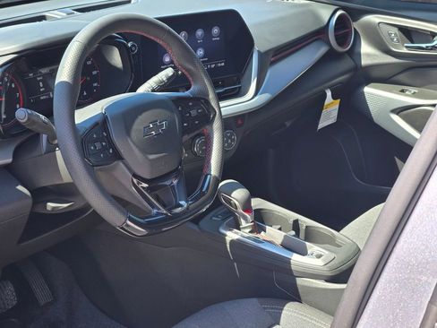 Used 2024 Chevrolet Trax RS w/ Driver Confidence Package FWD image 32