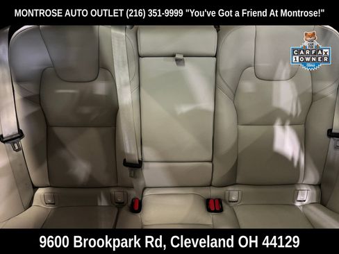 Used 2023 Volvo XC60 B5 Plus w/ Climate Package image 31