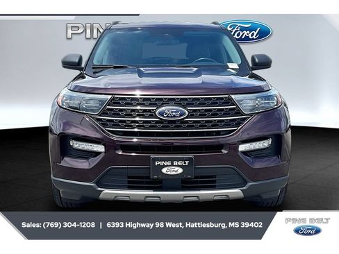 Used 2022 Ford Explorer XLT w/ Equipment Group 202A AWD/4WD image 3