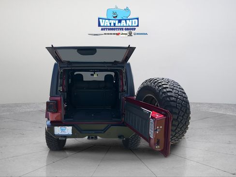 Certified 2022 Jeep Wrangler Rubicon AWD/4WD image 35