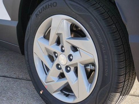 New 2026 Hyundai Kona SE FWD image 7