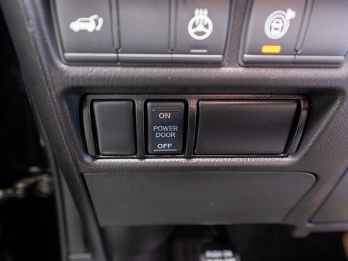 Used 2021 Nissan Armada Platinum image 35