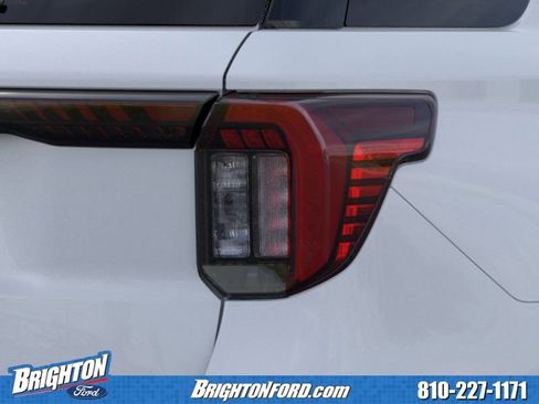 Used 2026 Ford Explorer Active w/ Active Comfort Package AWD/4WD image 22