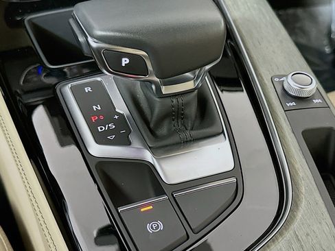 Used 2023 Audi A5 2.0T Premium Plus w/ Premium Plus image 7