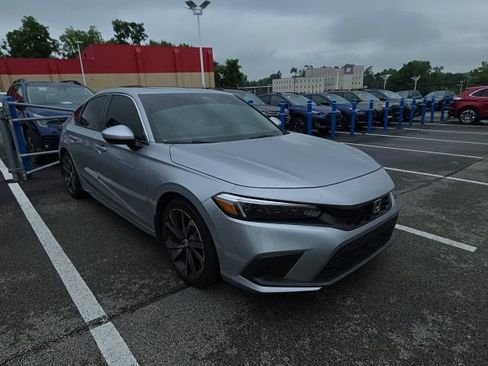 Used 2022 Honda Civic EX-L image 4
