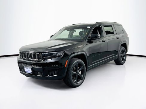 Used 2023 Jeep Grand Cherokee L Laredo AWD/4WD image 1