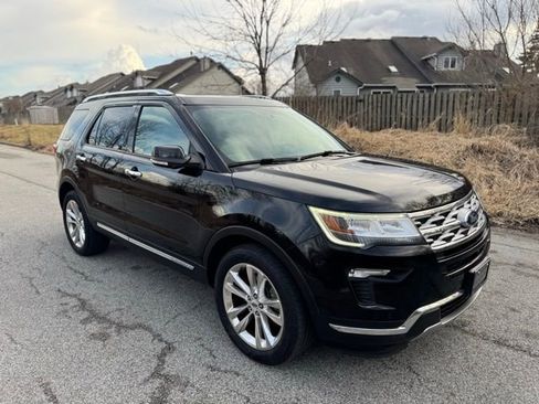 Used 2018 Ford Explorer Limited AWD/4WD image 4