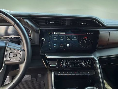 Used 2024 GMC Sierra 1500 Denali Ultimate AWD/4WD image 10