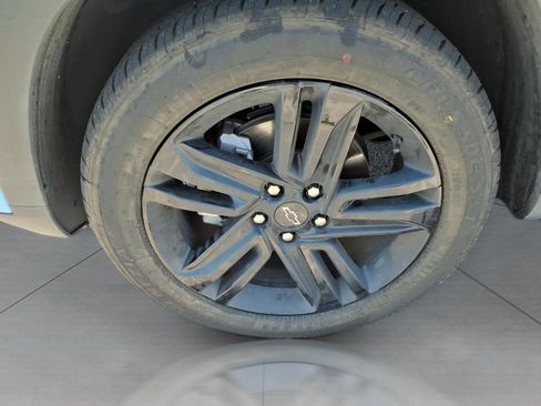 Used 2025 Chevrolet Trax ACTIV w/ Driver Confidence Package FWD image 9