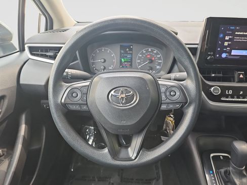 Used 2025 Toyota Corolla LE FWD image 44