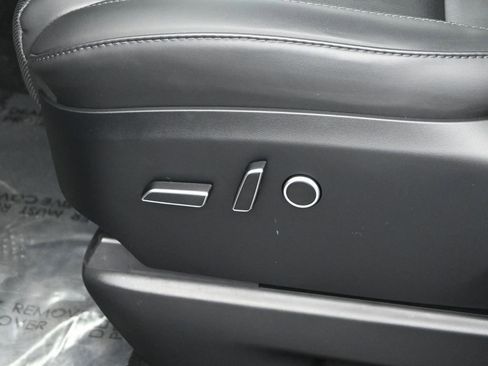 Used 2024 Tesla Model X image 8