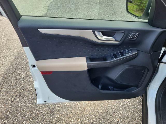 Used 2020 Ford Escape SEL FWD image 16