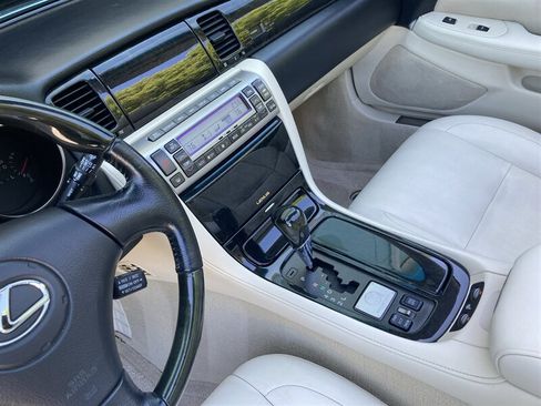 Used 2004 Lexus SC 430 Convertible RWD image 23