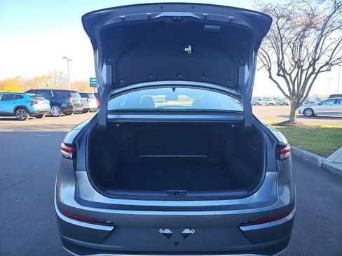 Used 2025 Toyota Crown XLE image 9