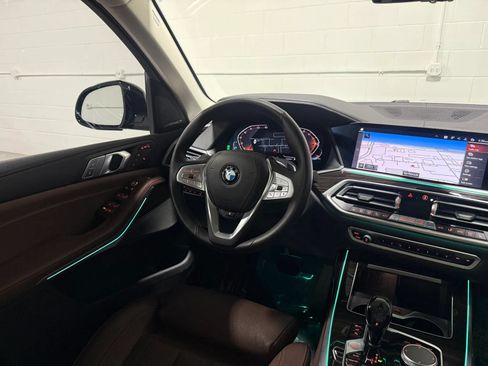 Used 2021 BMW X7 xDrive40i w/ Premium Package AWD/4WD image 24